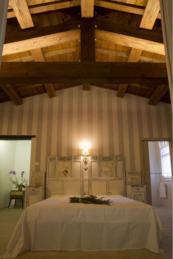 Locanda Montepaolo Dovadola Δωμάτιο φωτογραφία